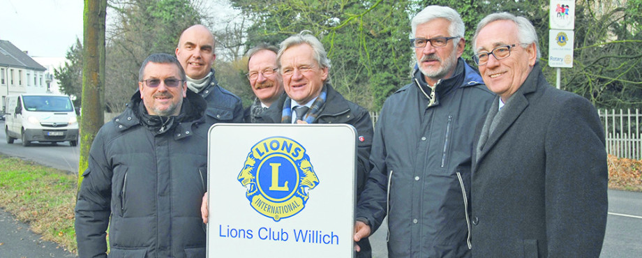 Willkommen in Willich: Rotarier  und Lions grüßen am Ortseingang