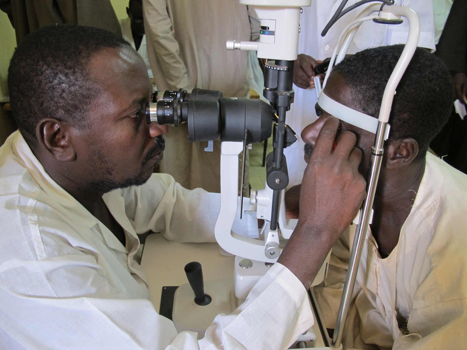 Augenoperatione, blind, Erblindung, Niger, OP-Team, Voruntersuchung