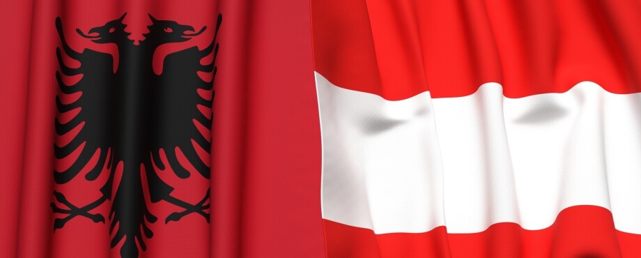 Titelthema - Hand in Hand